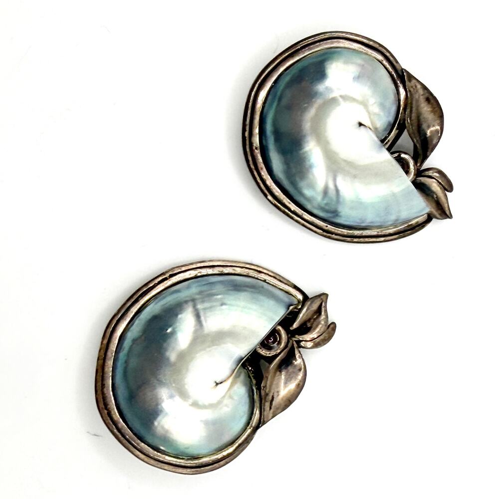 Vintage 90s Sterling Silver Nautilus Mother of Pearl Garnet Clip On Earrings